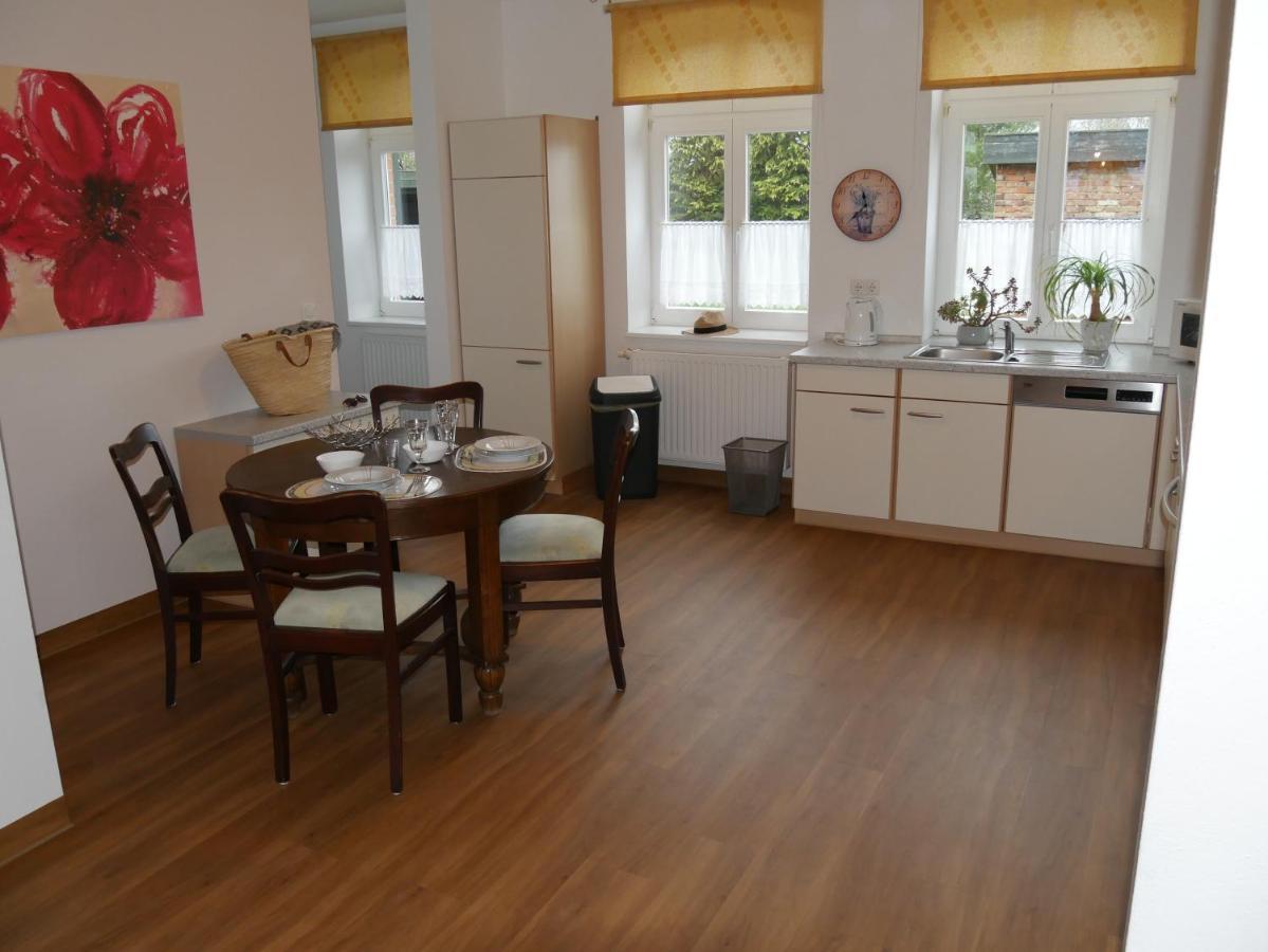 Lindenhof Wohnung 2, Erdgeschoss Vipperow Kültér fotó