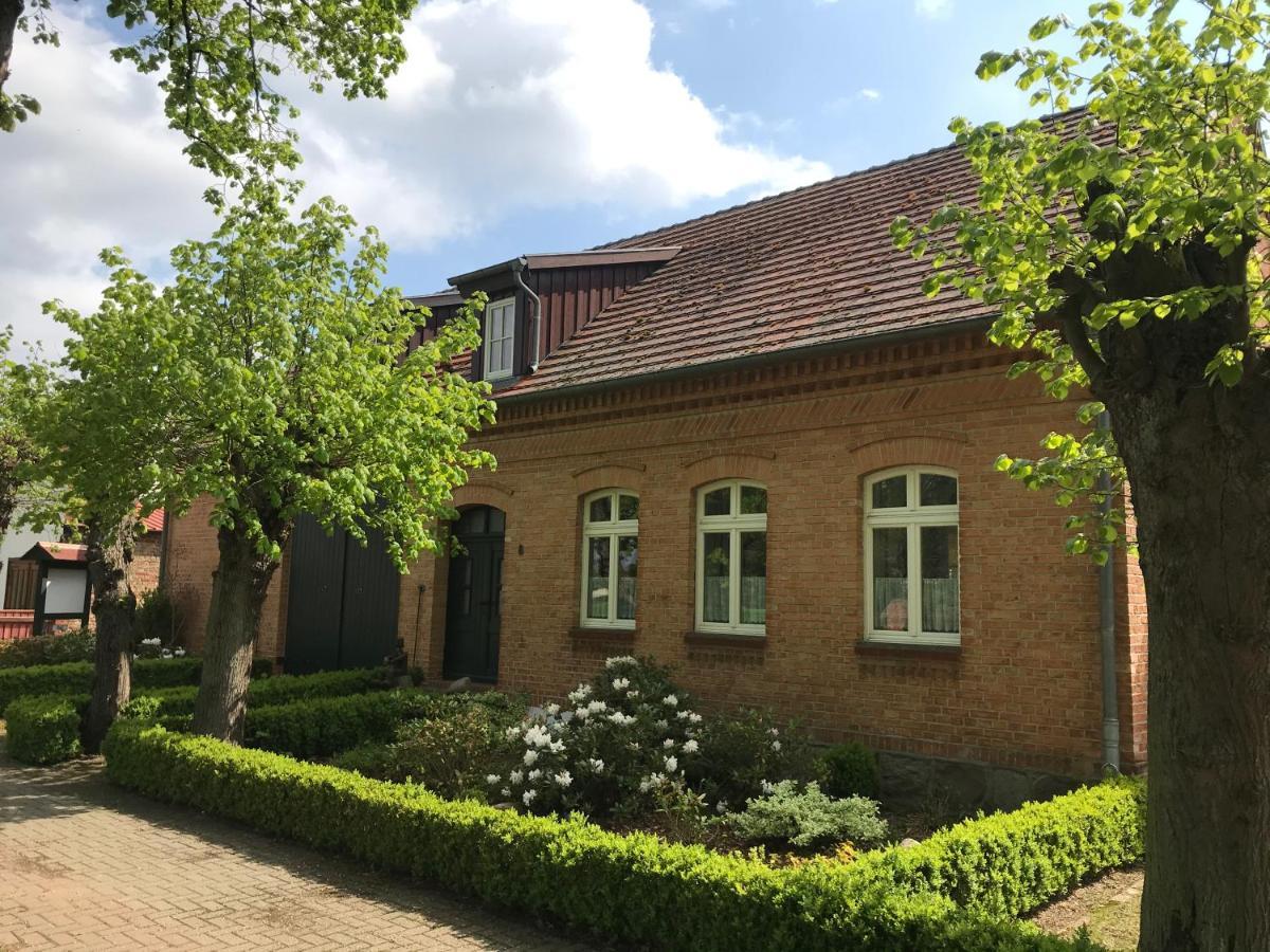 Lindenhof Wohnung 2, Erdgeschoss Vipperow Kültér fotó
